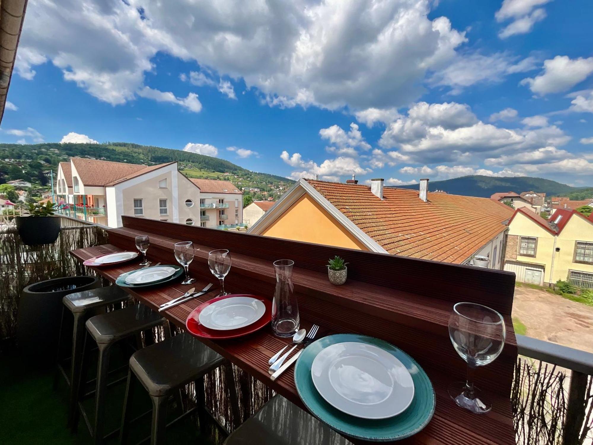 Epicea, Bel Appartement Avec Balcon Au Centre Ville Gerardmer Exterior photo